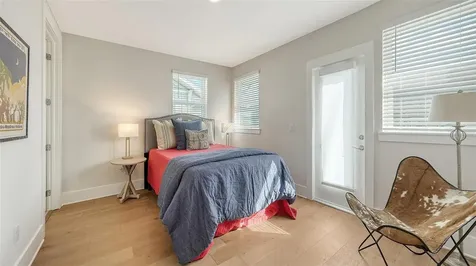 512 Laurel Park Drive Sarasota FL 34236