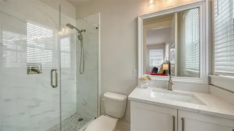 512 Laurel Park Drive Sarasota FL 34236