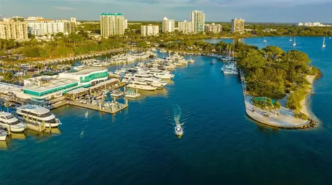 512 Laurel Park Drive Sarasota FL 34236