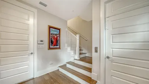 512 Laurel Park Drive Sarasota FL 34236