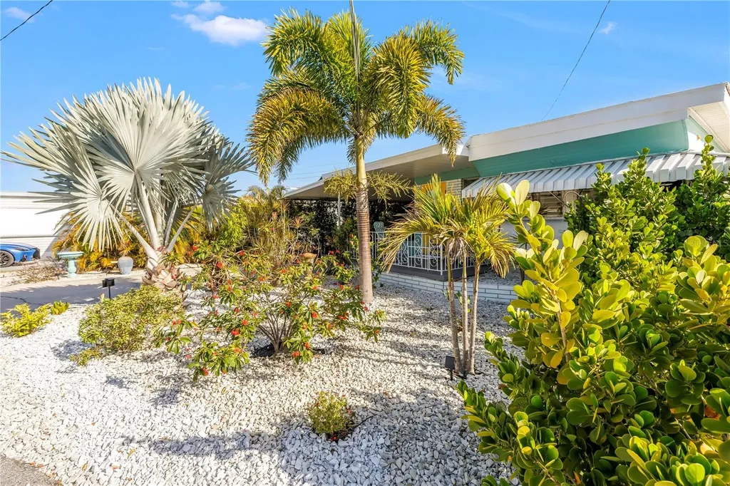 1703 Minnesota Avenue Bradenton FL 34207