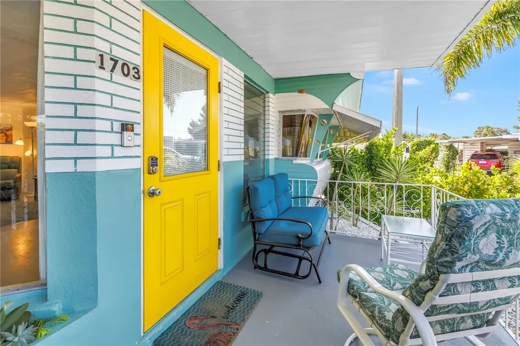 1703 Minnesota Avenue Bradenton FL 34207