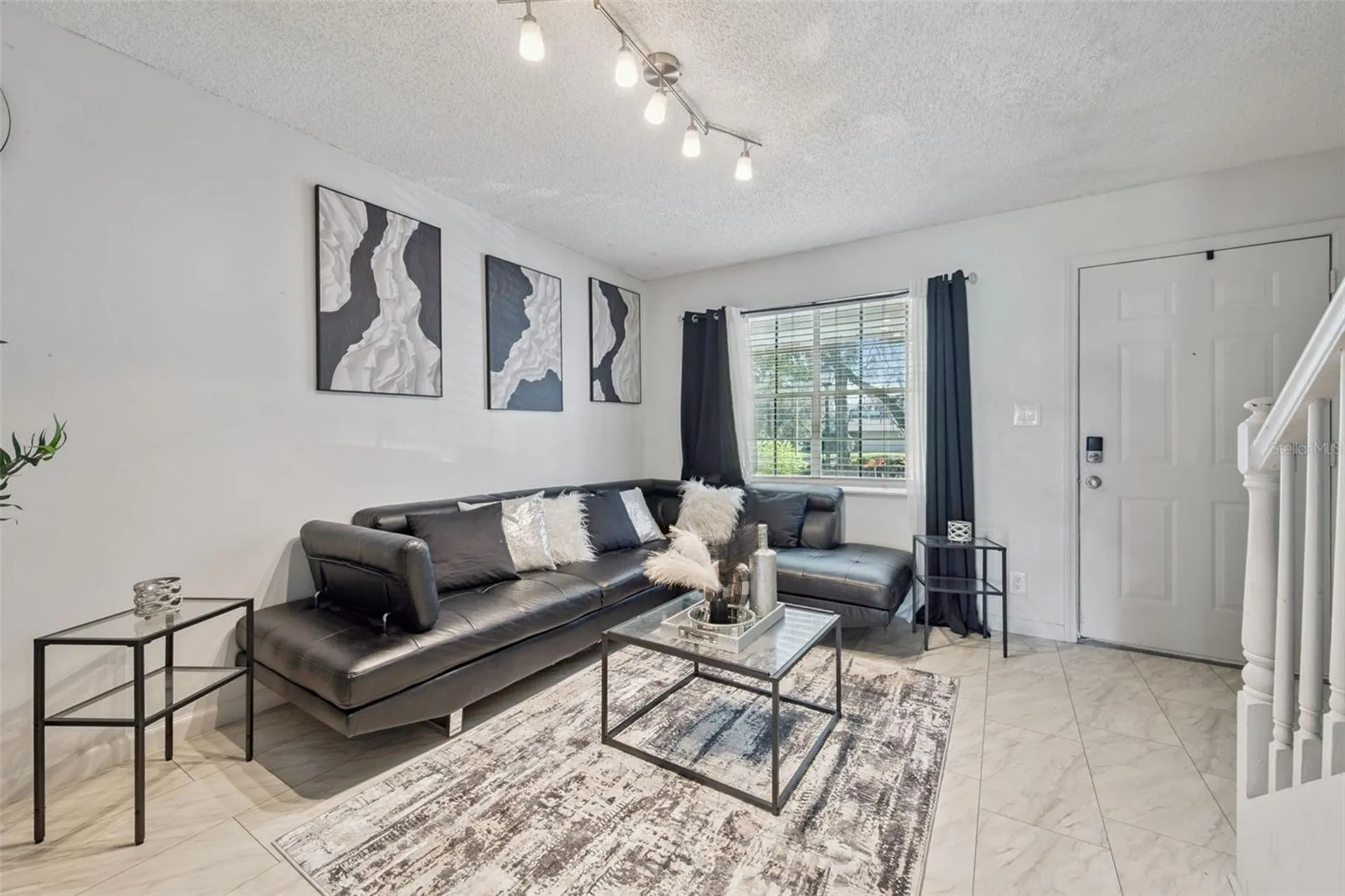 6924 Woodlake Orlando FL 32810