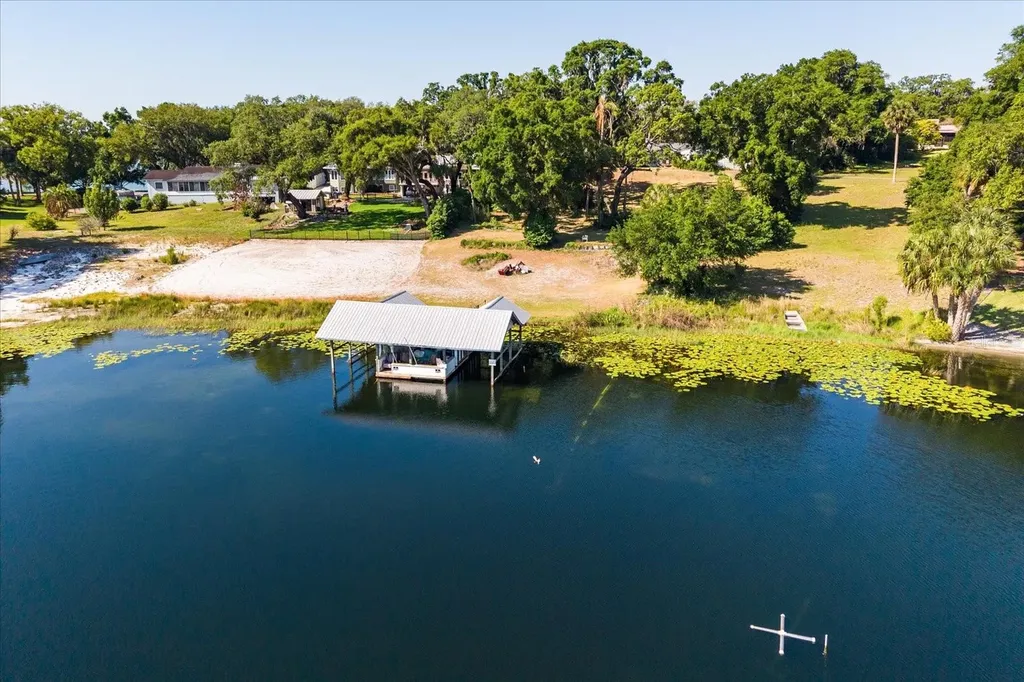 1505 E Crooked Lake Drive Eustis FL 32726