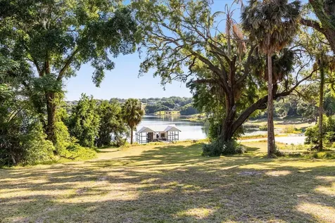 1505 E Crooked Lake Drive Eustis FL 32726