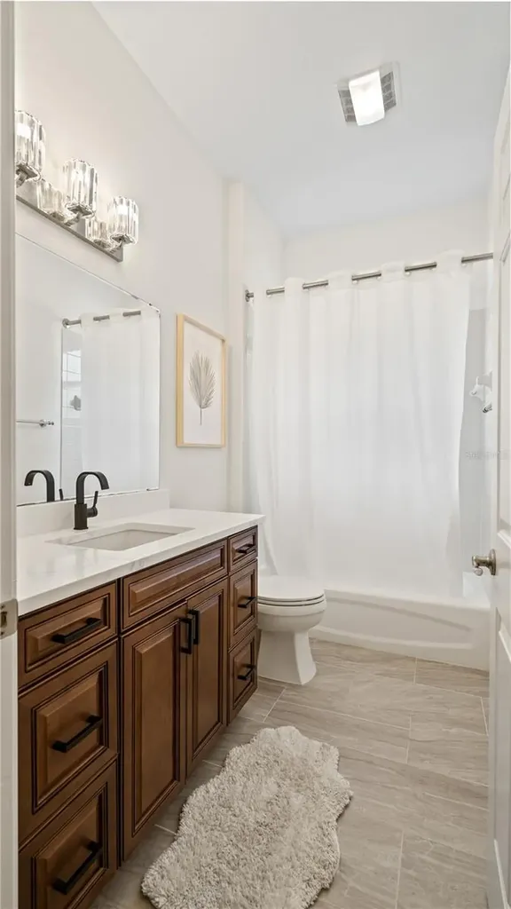 4811 Keeneland Circle Orlando FL 32819