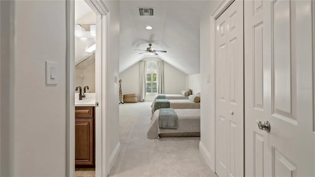 4811 Keeneland Circle Orlando FL 32819
