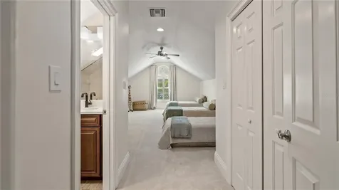 4811 Keeneland Circle Orlando FL 32819