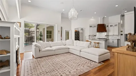 4811 Keeneland Circle Orlando FL 32819