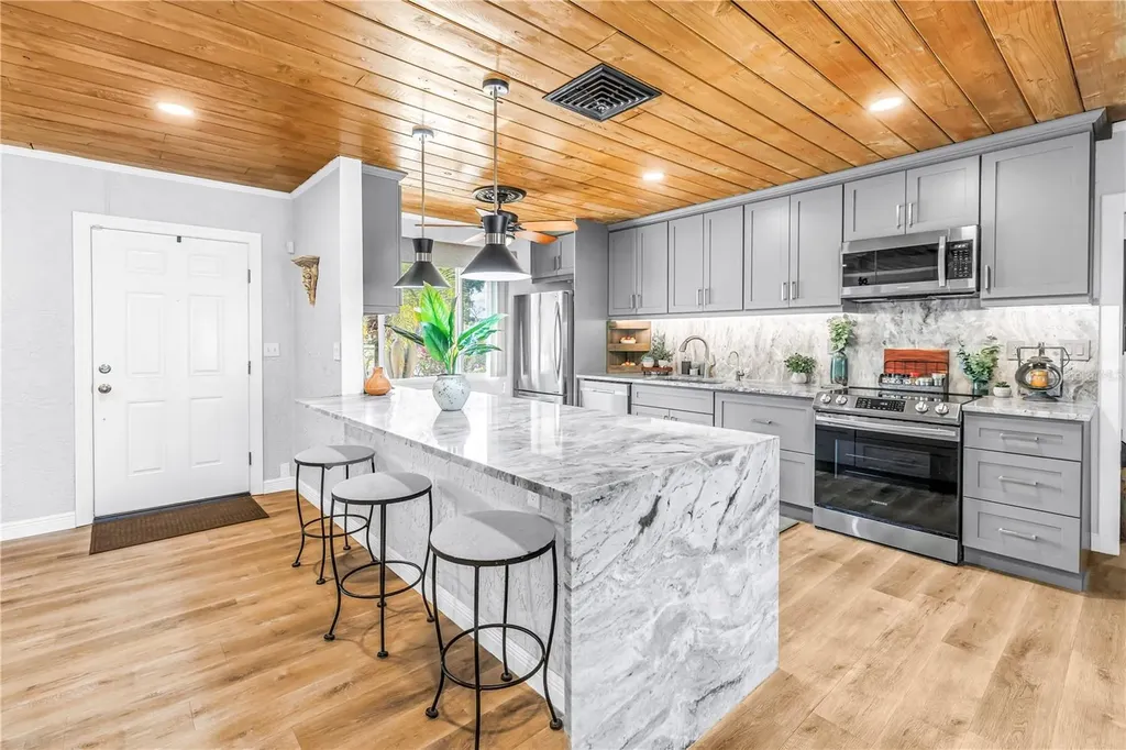 308 53rd Street W Bradenton FL 34209