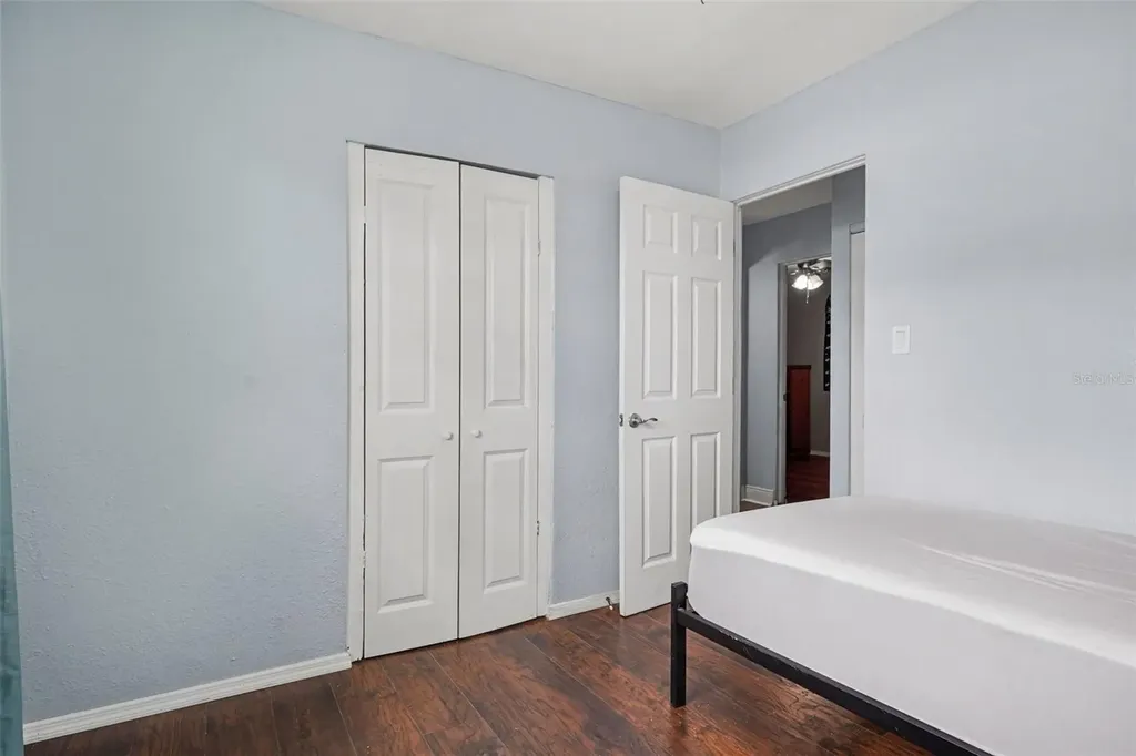 355 S Oak Avenue Frostproof FL 33843