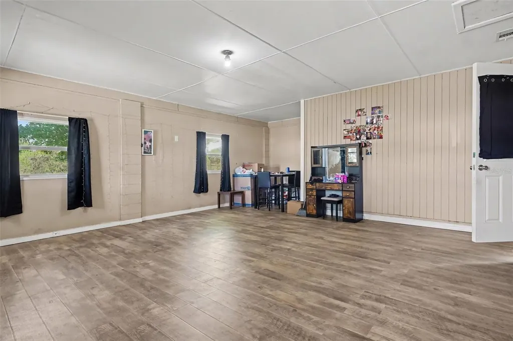 355 S Oak Avenue Frostproof FL 33843