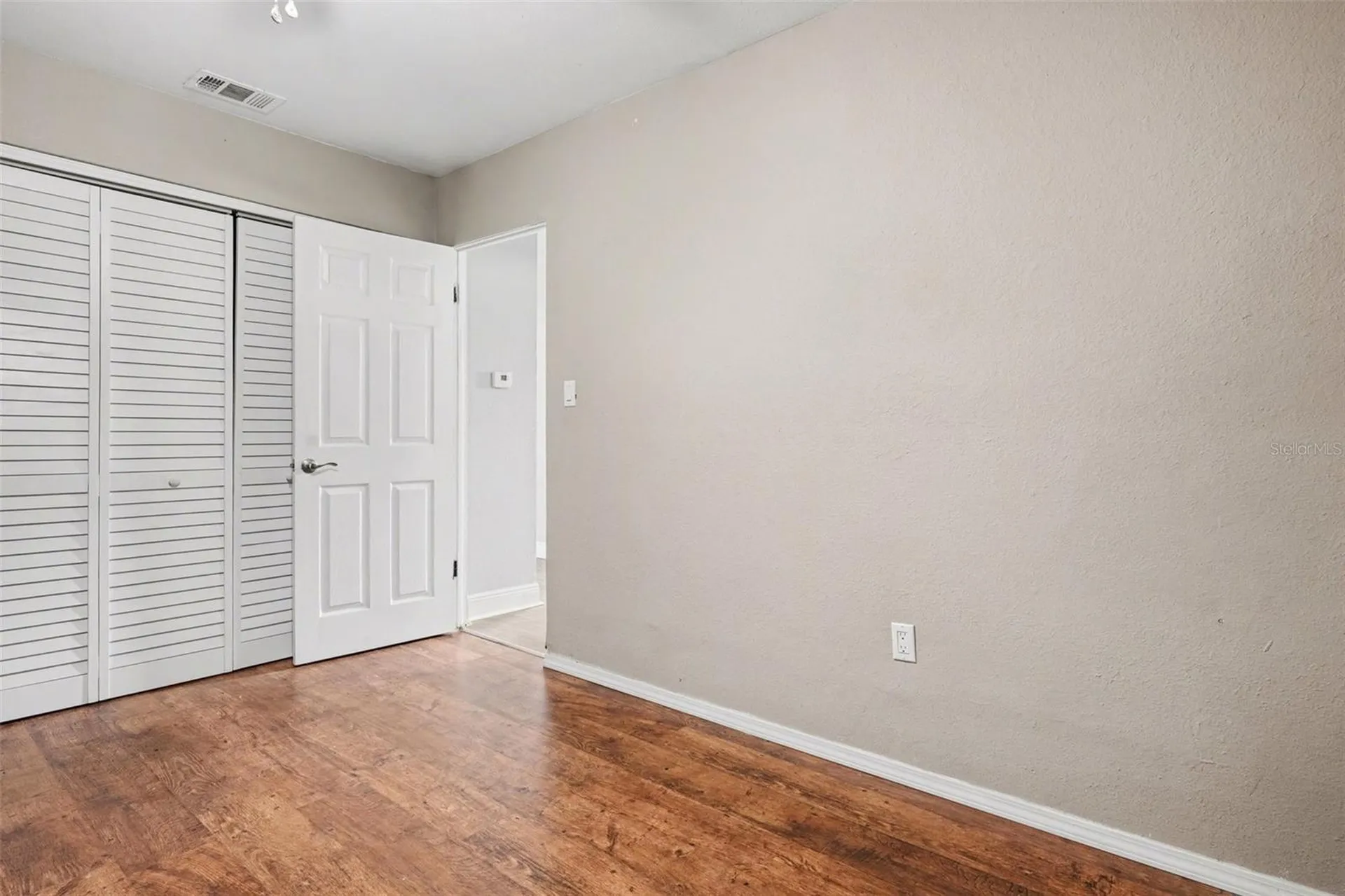 355 S Oak Avenue Frostproof FL 33843
