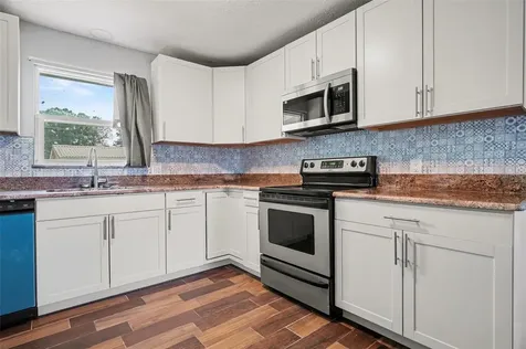 355 S Oak Avenue Frostproof FL 33843
