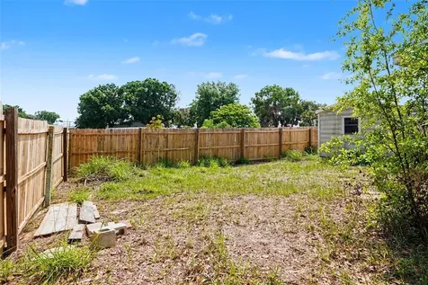 355 S Oak Avenue Frostproof FL 33843