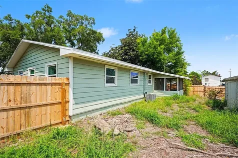 355 S Oak Avenue Frostproof FL 33843