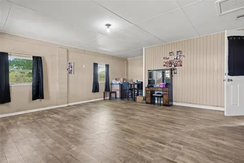 355 S Oak Avenue Frostproof FL 33843