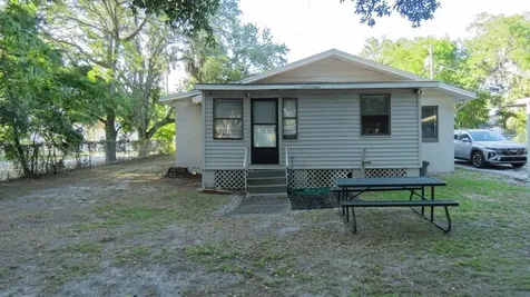 1021 Mcnamee Street Leesburg FL 34748