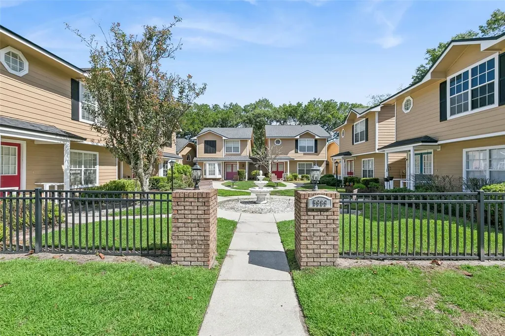 5989 Braemar Place Orlando FL 32822