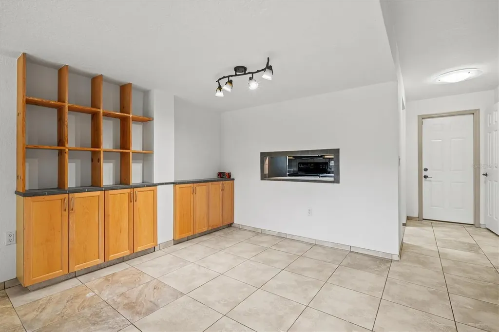 3202 Ramblewood Drive N Sarasota FL 34237