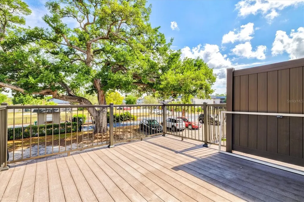 3202 Ramblewood Drive N Sarasota FL 34237