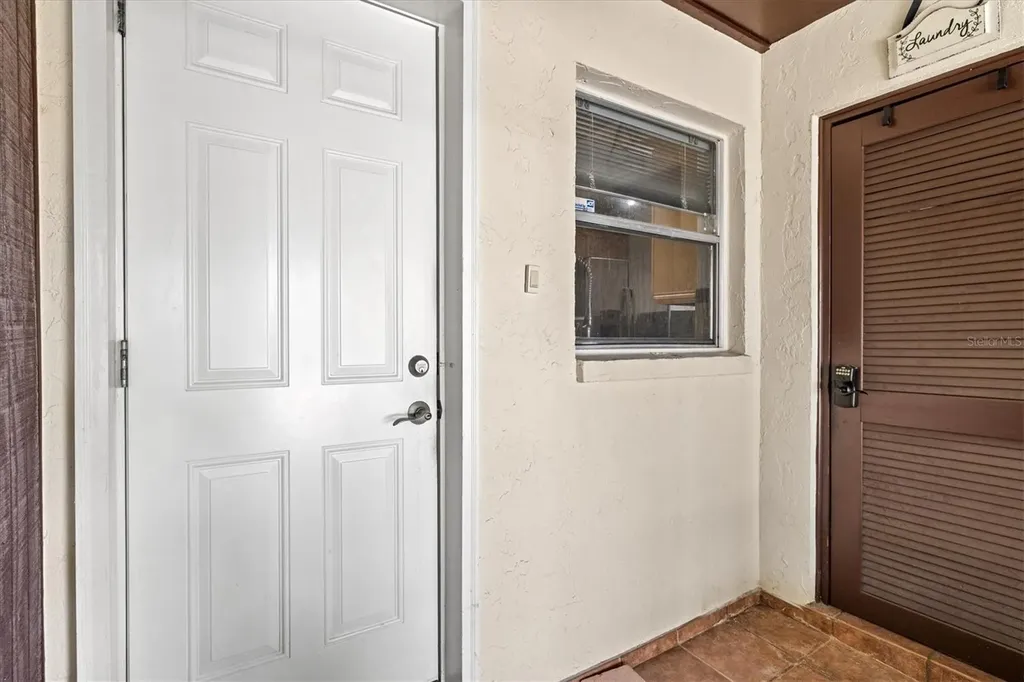3202 Ramblewood Drive N Sarasota FL 34237