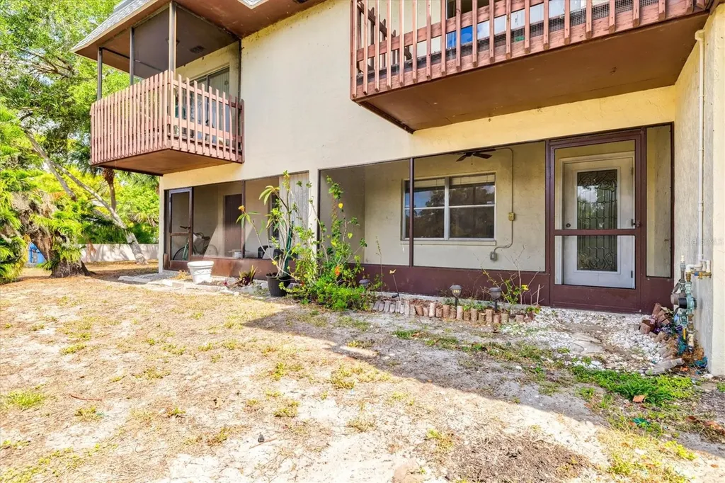 3202 Ramblewood Drive N Sarasota FL 34237