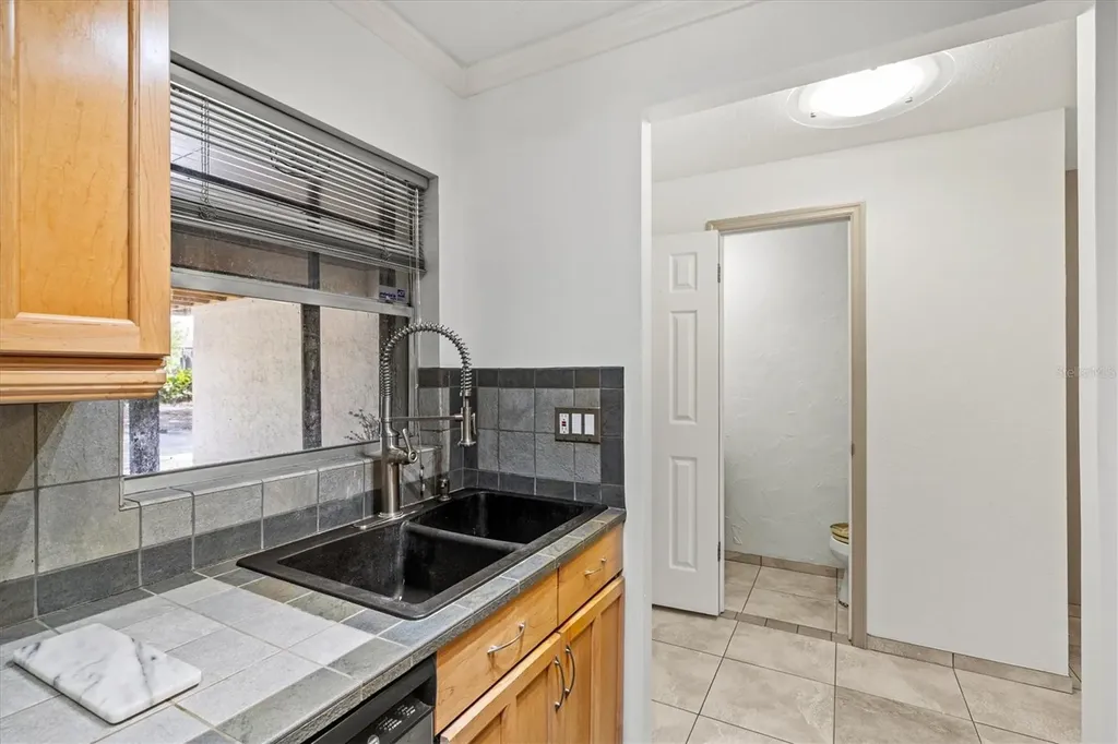 3202 Ramblewood Drive N Sarasota FL 34237