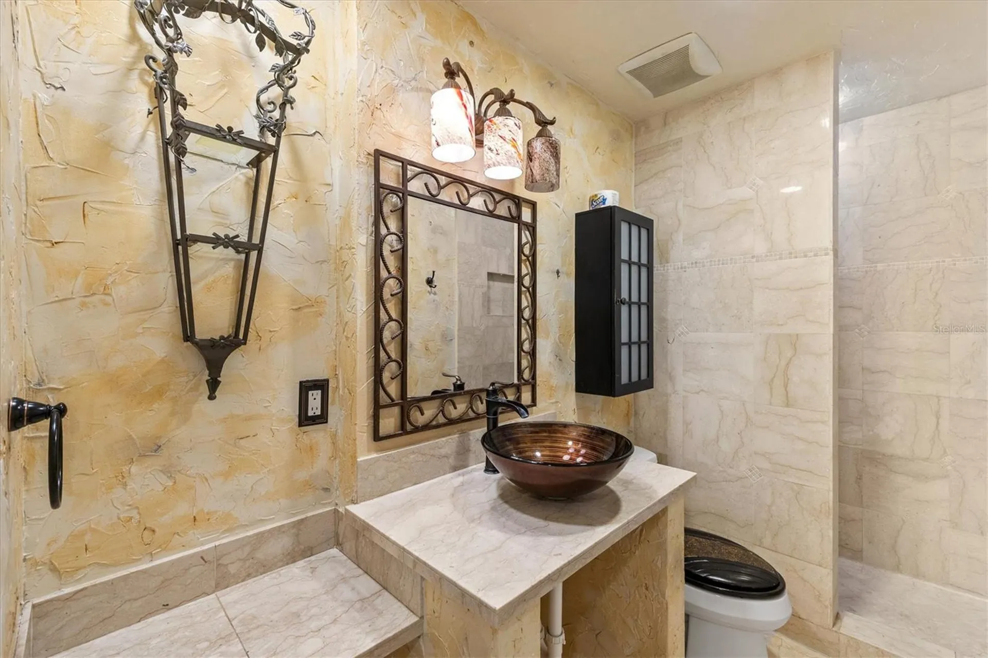 3202 Ramblewood Drive N Sarasota FL 34237