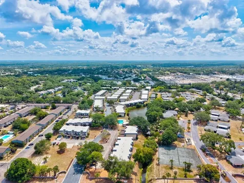 3202 Ramblewood Drive N Sarasota FL 34237
