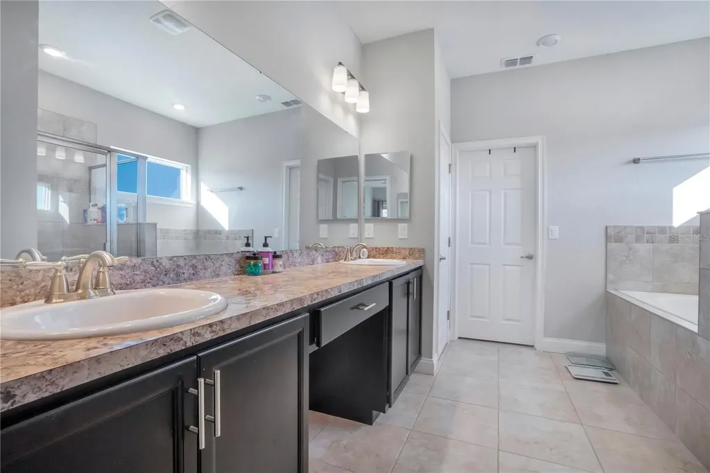 4047 Shearwater Street Lakeland FL 33811