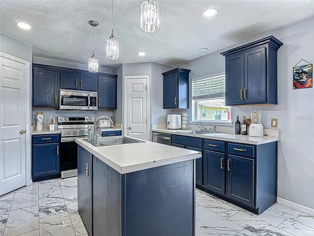 965 Alsace Drive Kissimmee FL 34759