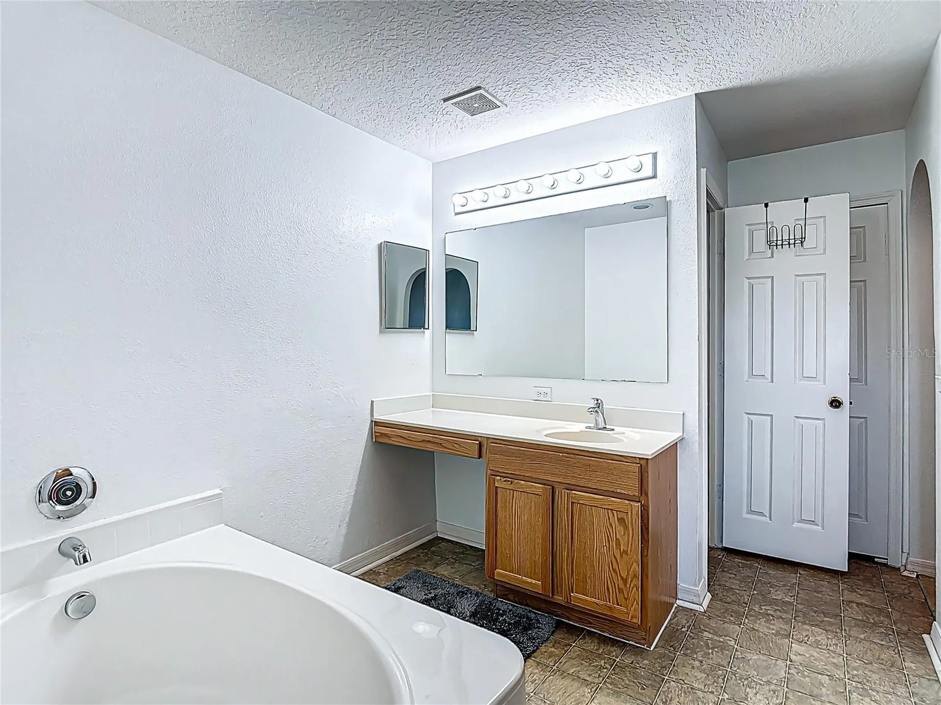 965 Alsace Drive Kissimmee FL 34759