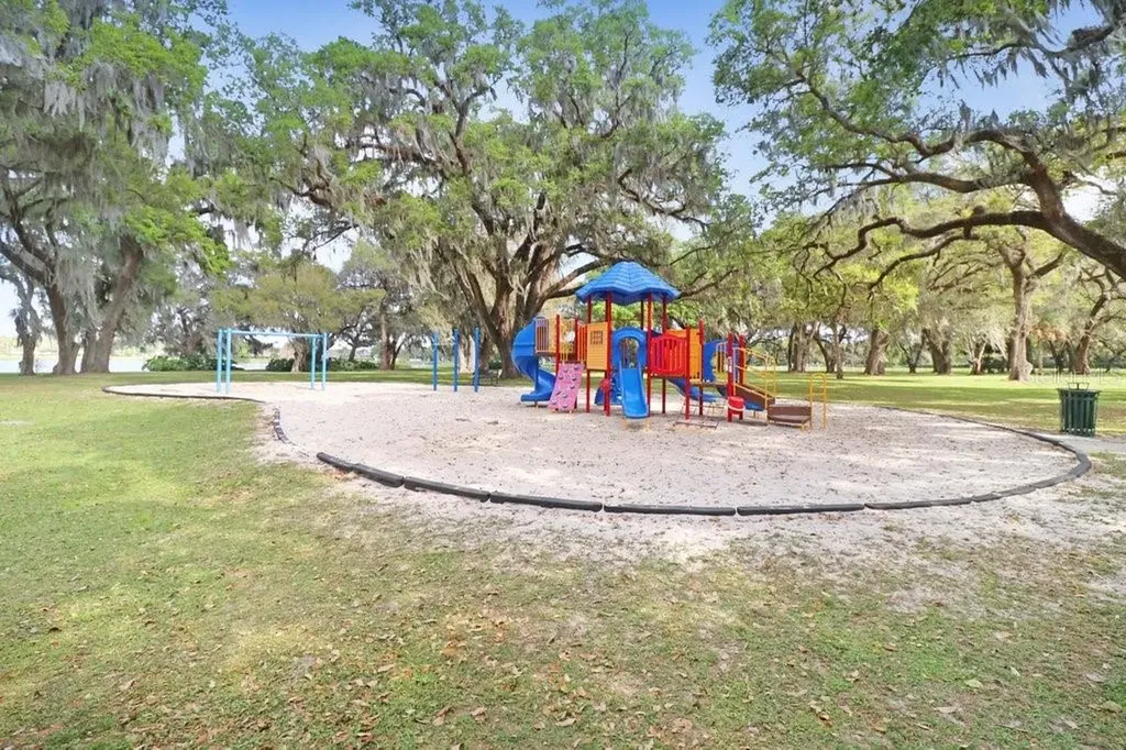 3026 Partridge Point Trail Valrico FL 33594