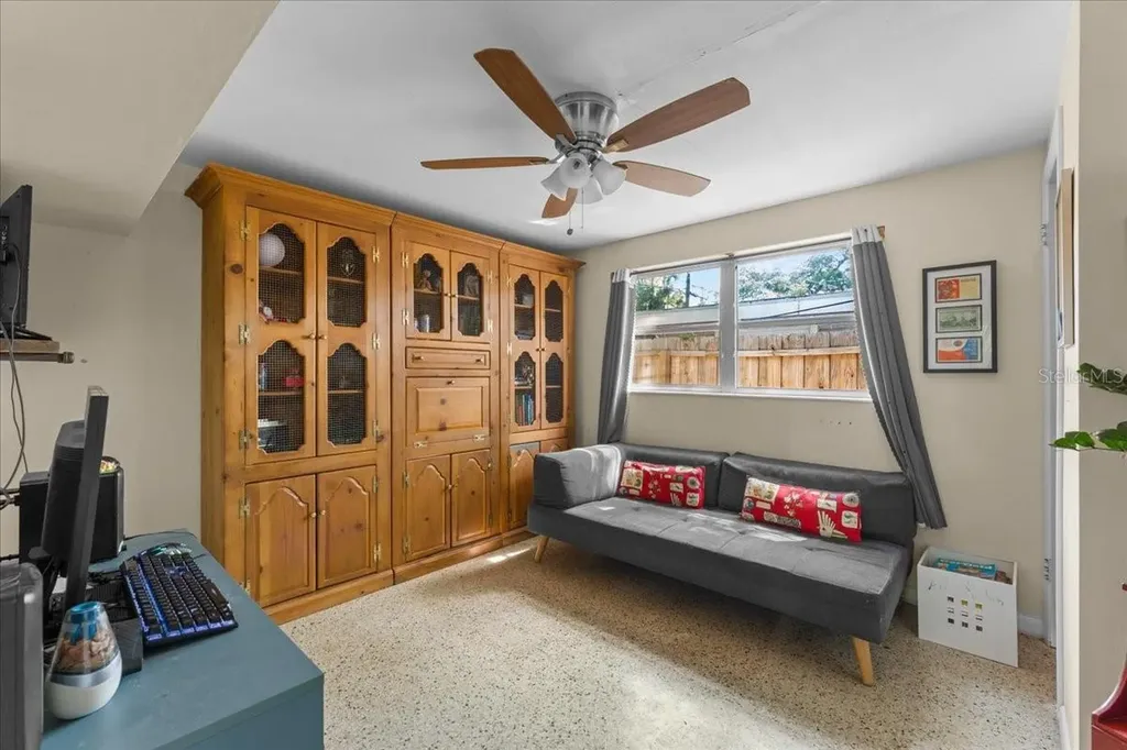 531 6th Street S Safety Harbor FL 34695