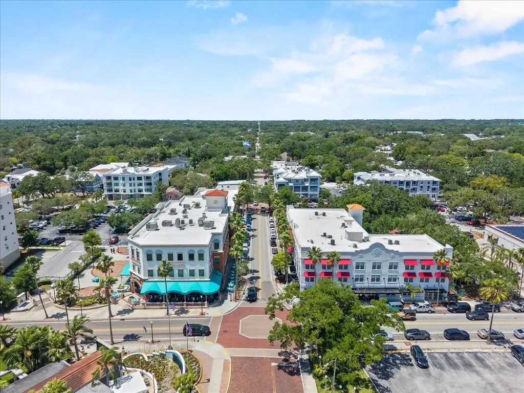 531 6th Street S Safety Harbor FL 34695