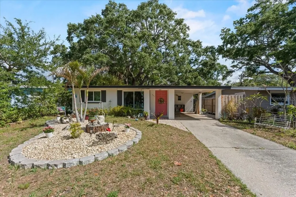 531 6th Street S Safety Harbor FL 34695