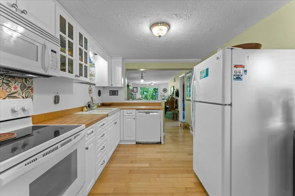 531 6th Street S Safety Harbor FL 34695