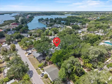 531 6th Street S Safety Harbor FL 34695