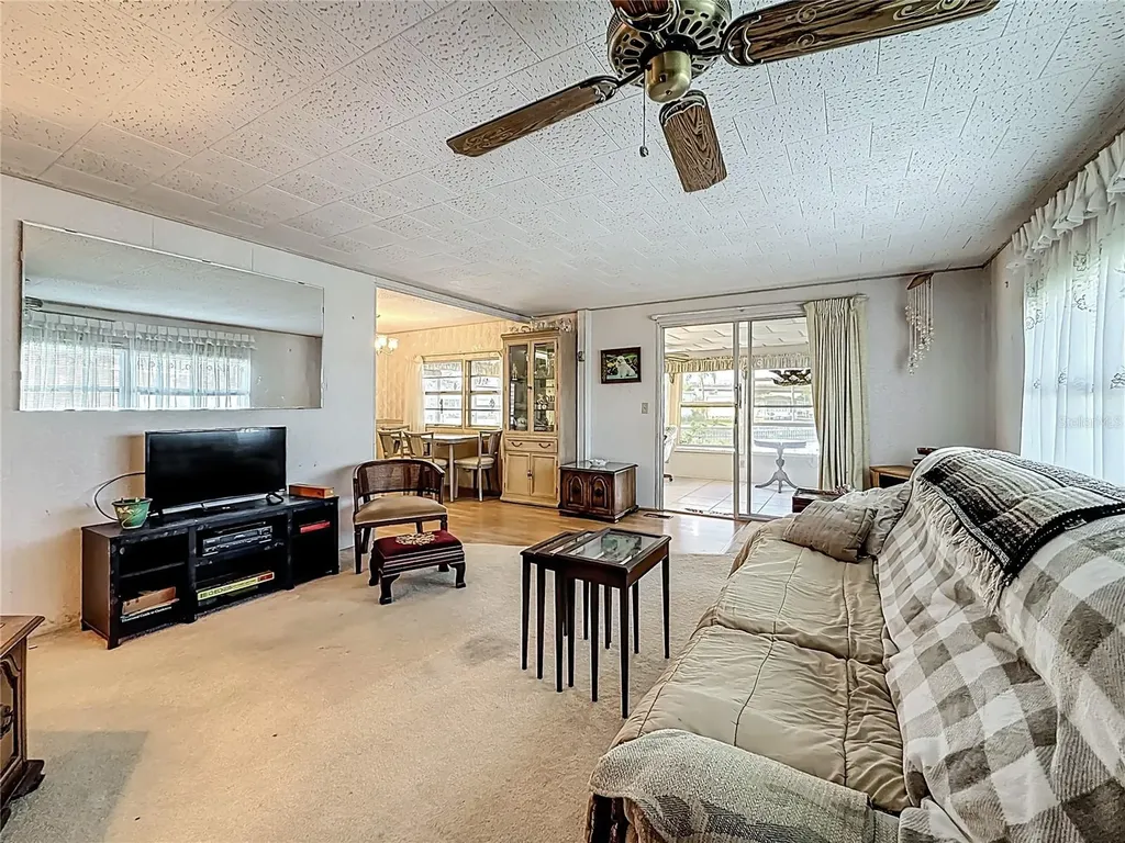 10178 N Lake Drive Largo FL 33773