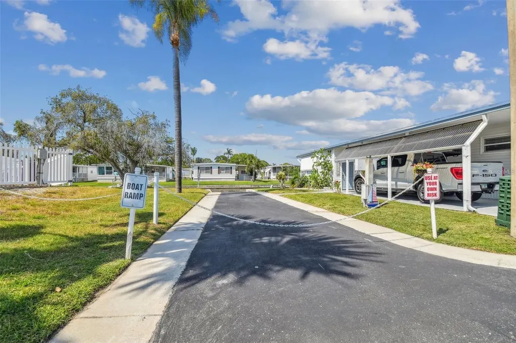 10178 N Lake Drive Largo FL 33773