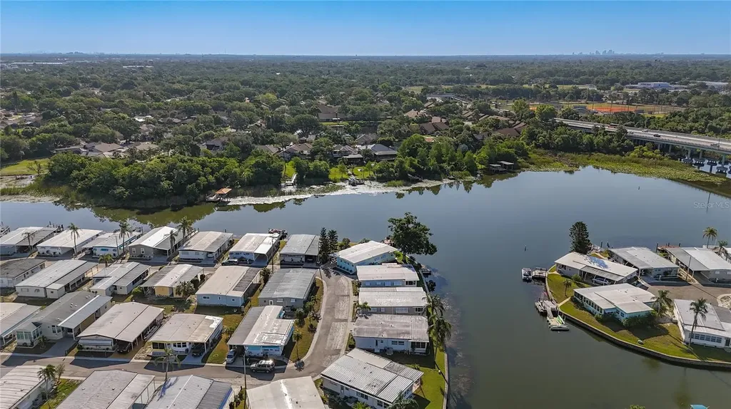 10178 N Lake Drive Largo FL 33773