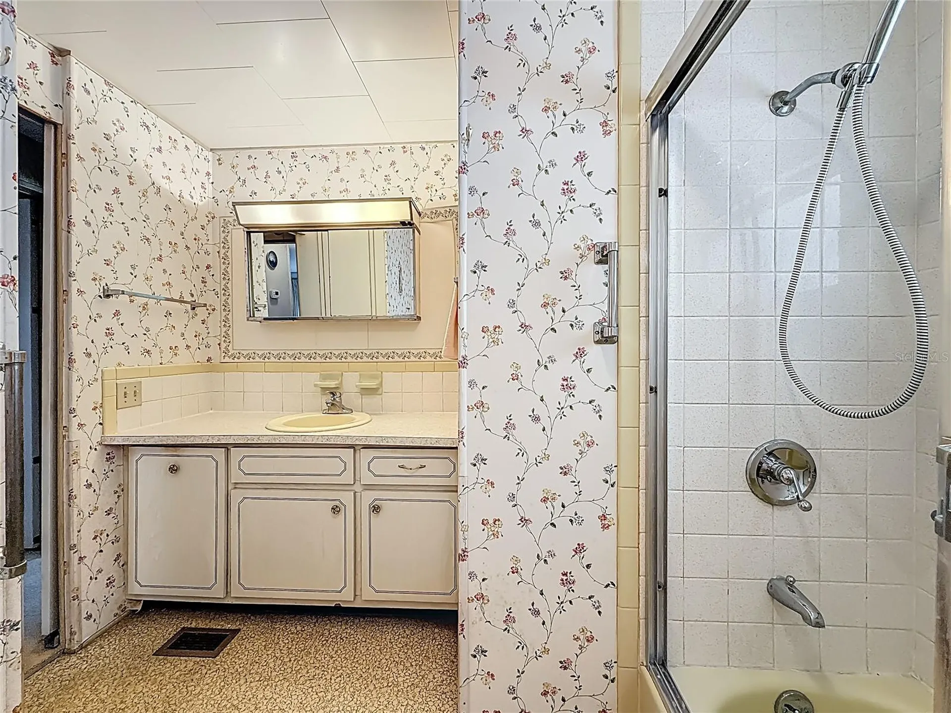 10178 N Lake Drive Largo FL 33773