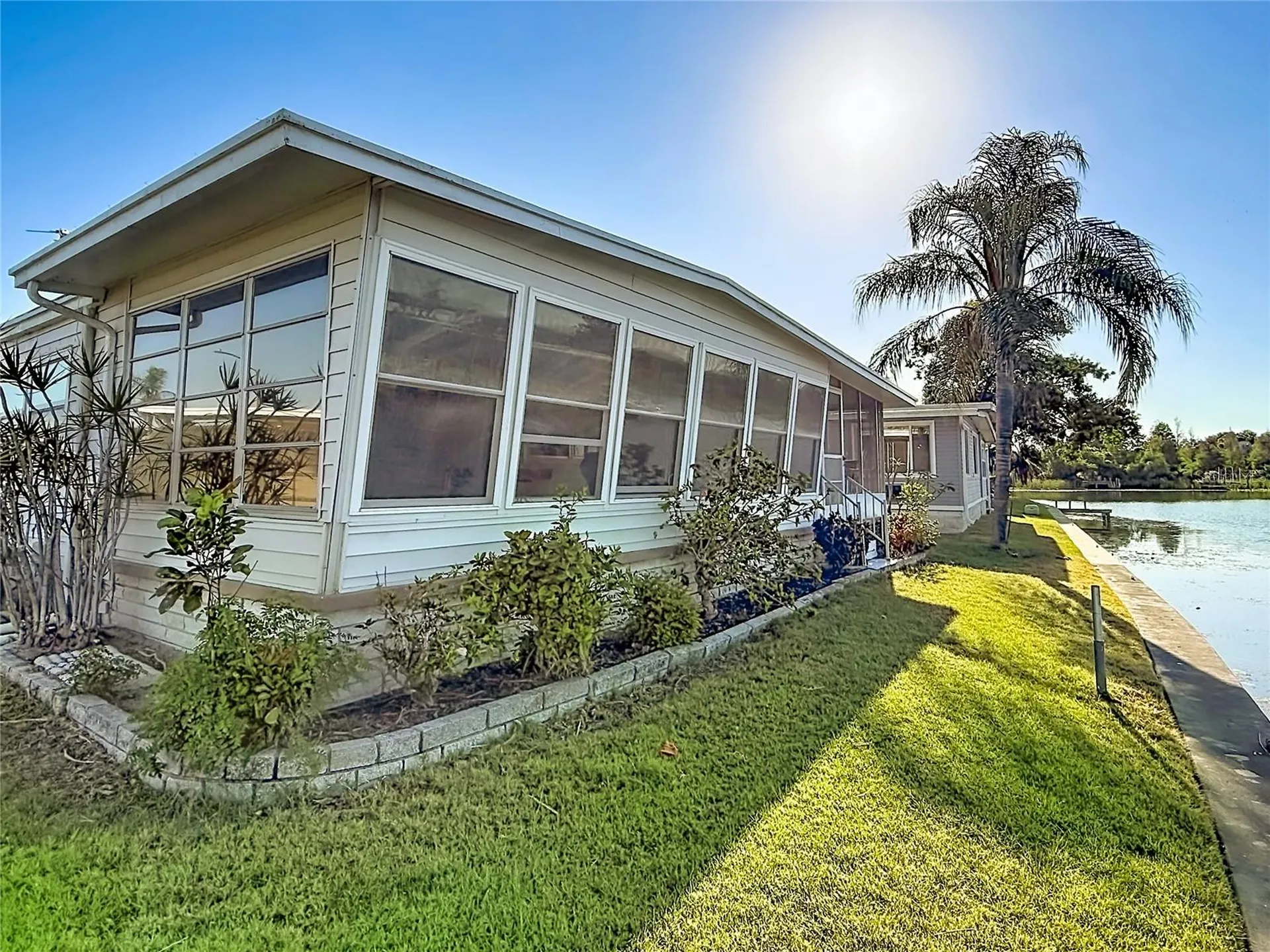 10178 N Lake Drive Largo FL 33773
