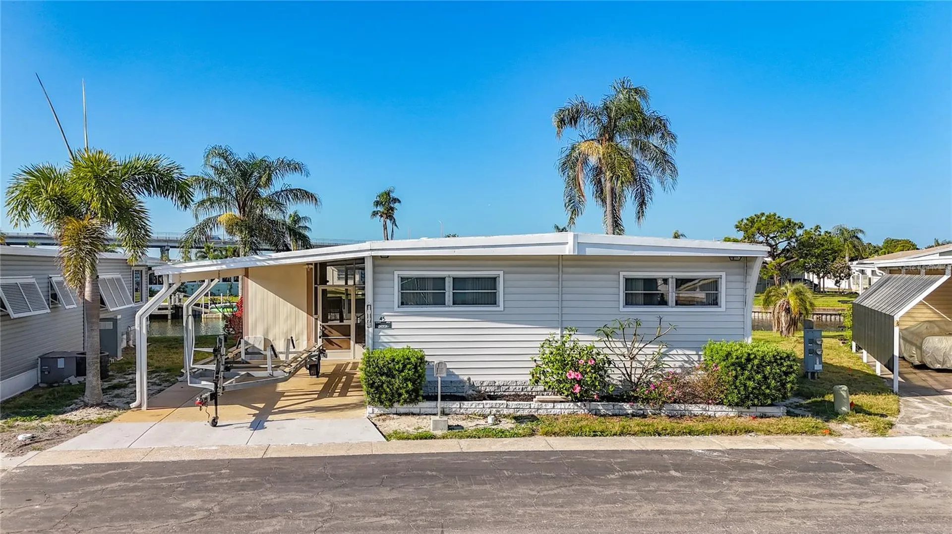 10178 N Lake Drive Largo FL 33773