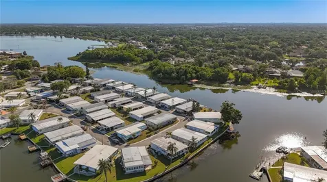 10178 N Lake Drive Largo FL 33773
