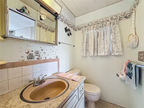10178 N Lake Drive Largo FL 33773