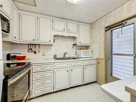 10178 N Lake Drive Largo FL 33773