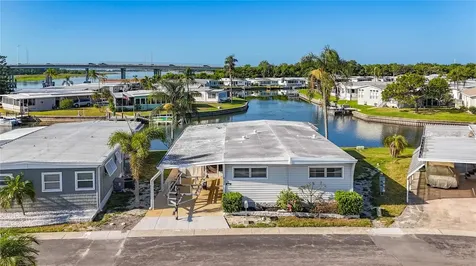 10178 N Lake Drive Largo FL 33773