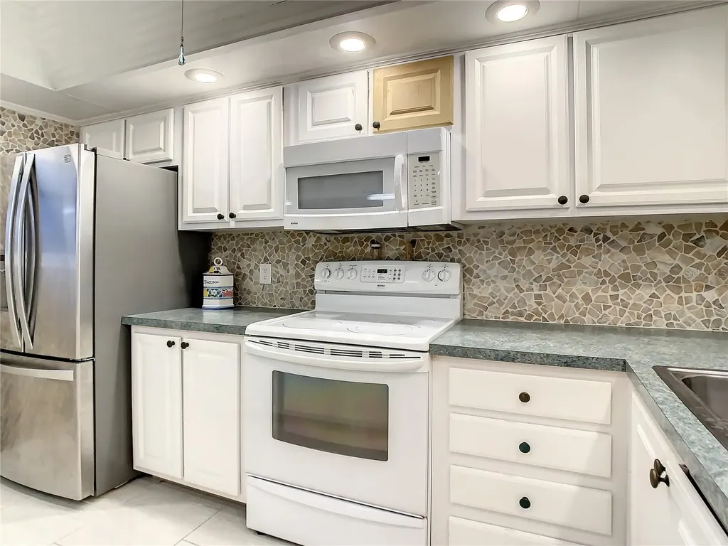 18304 Gulf Boulevard Redington Shores FL 33708